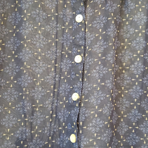 Sheer blouse - Picture 3 of 3